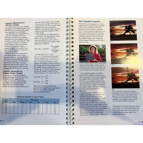 Kodak Basic Developing, Printing Enlarging In Color, Spiral-Bound Softcover 1992 - Picture 3 of 4